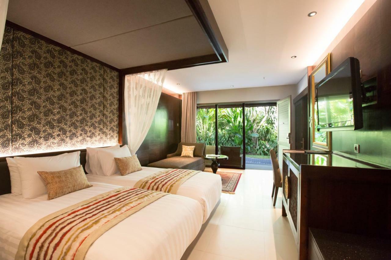 Puri Santrian Beach Resort And Spa Санур Экстерьер фото